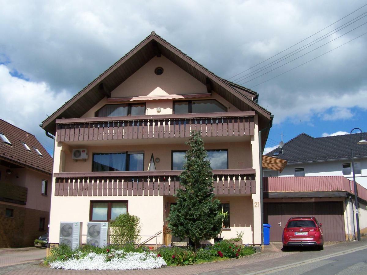 Bea'S Monteurzimmer Seckach Exterior foto